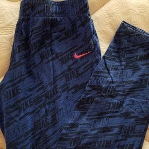 Nike leggings